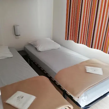 Camping 7 Fonts Mobil-home Clim 6 Pers Agde