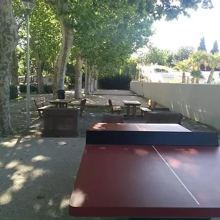 Camping 7 Fonts Mobil-home Clim 6 Pers Campsite 3*