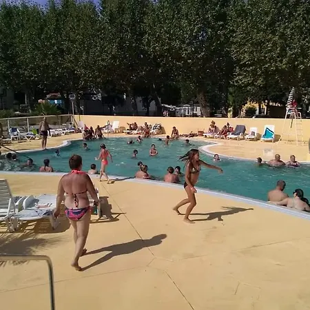 Camping 7 Fonts Mobil-home Clim 6 Pers Campsite